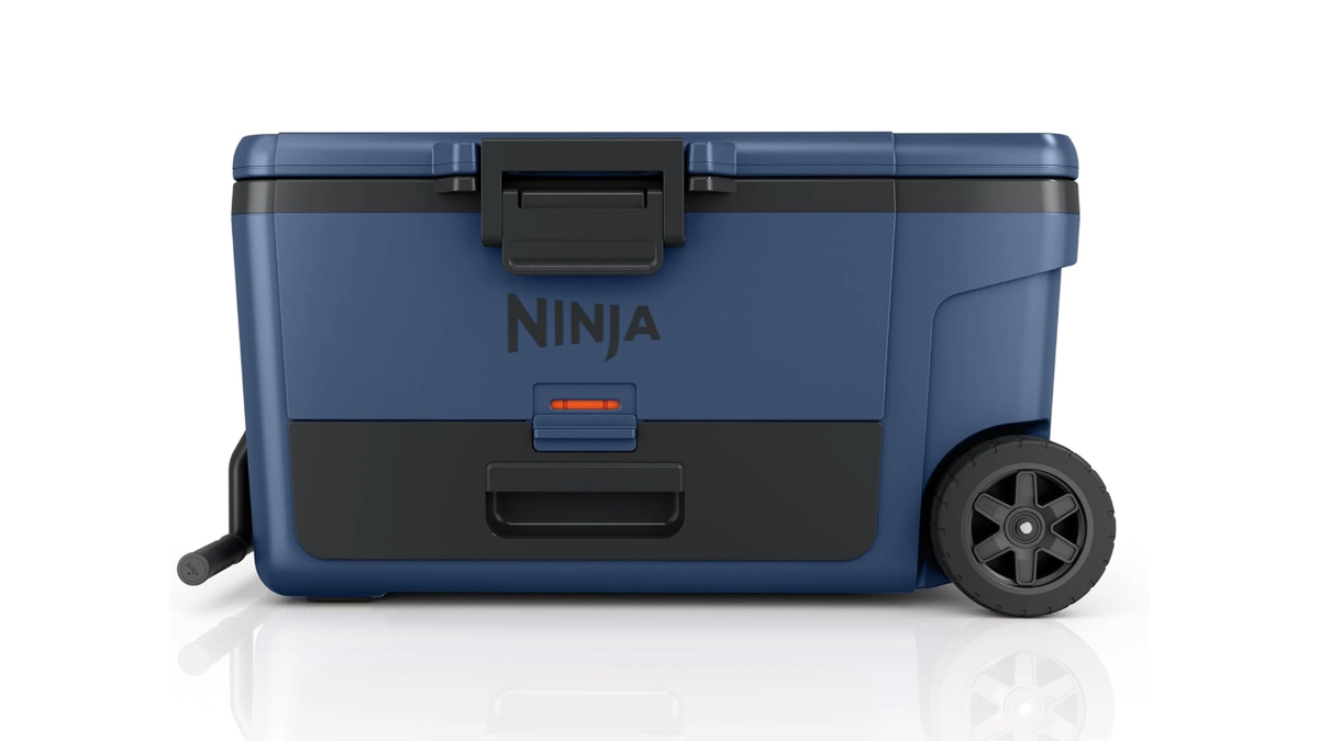 Pack drinks for a crowd with 65 quarts of space.