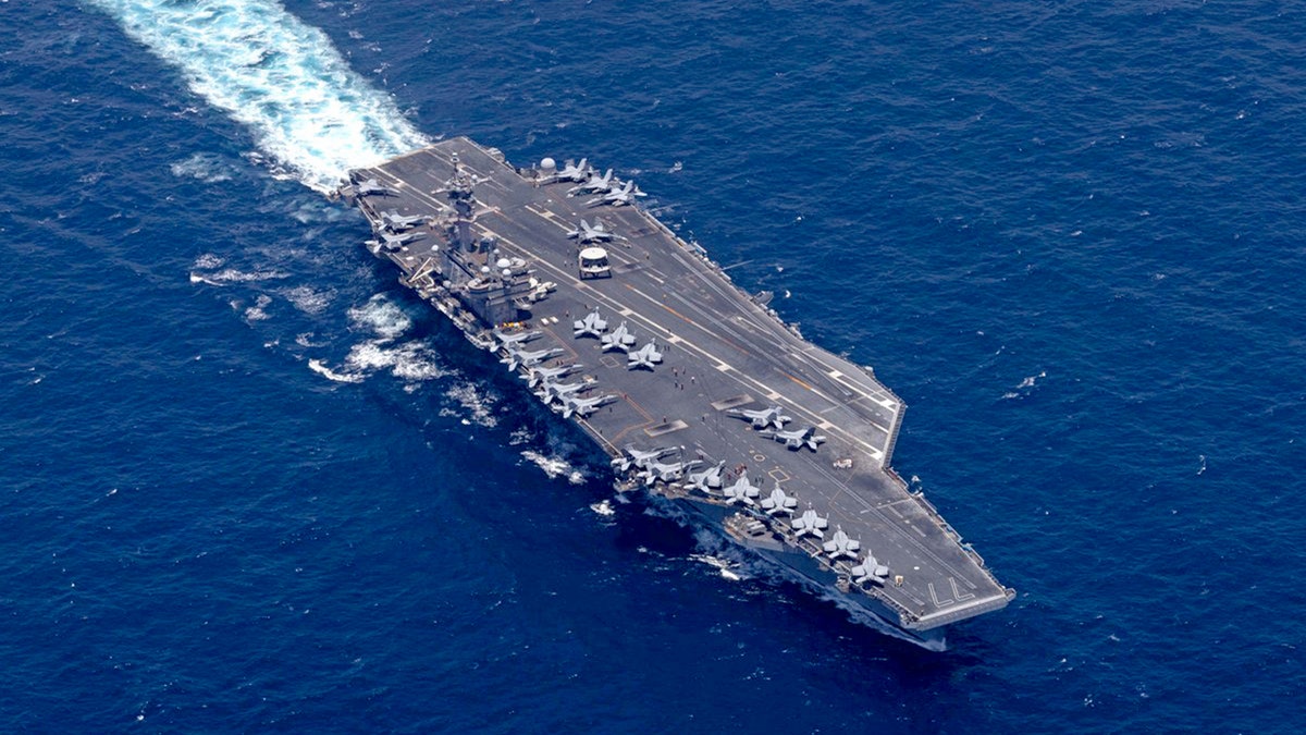 El USS George .W. Bush en el mar Arábigo