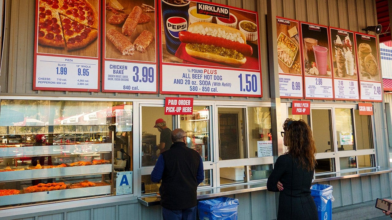 foxnews.com - Kelly McGreal - Costco fans erupt after beloved food court item replaced by high-calorie newcomer