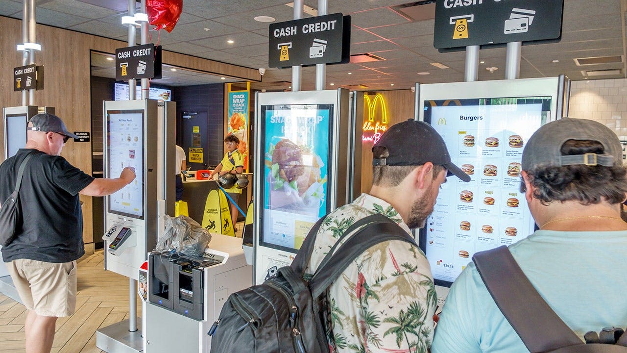 foxnews.com - Teresa Mull - McDonald's $2.50 McDouble sparks backlash as Americans say fast food is no longer cheap