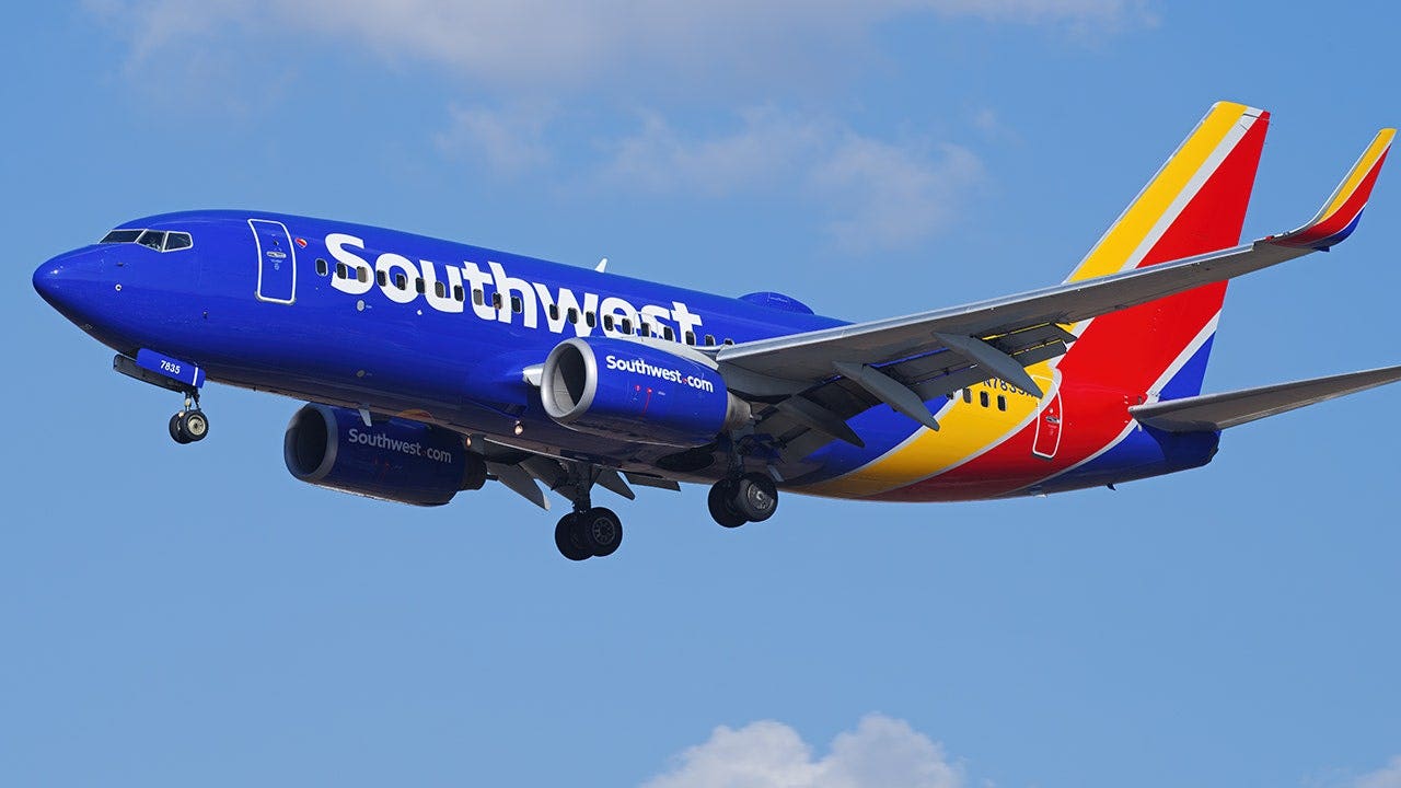 foxnews.com - Max Bacall - Southwest captain admits his 'lip was quivering' during co-pilot daughter's surprise speech on final flight