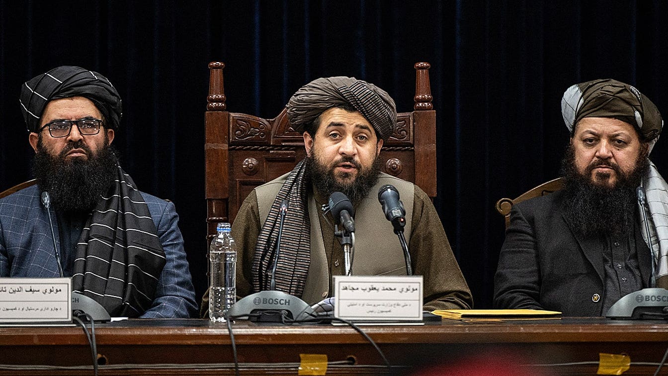 Moscú y los talibanes forjan una alianza militar para tomar el poder tras la salida de Estados Unidos de Afganistán: informes