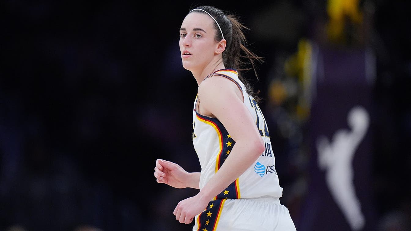 Fever recibe una advertencia de la liga por el informe de lesiones de Caitlin Clark