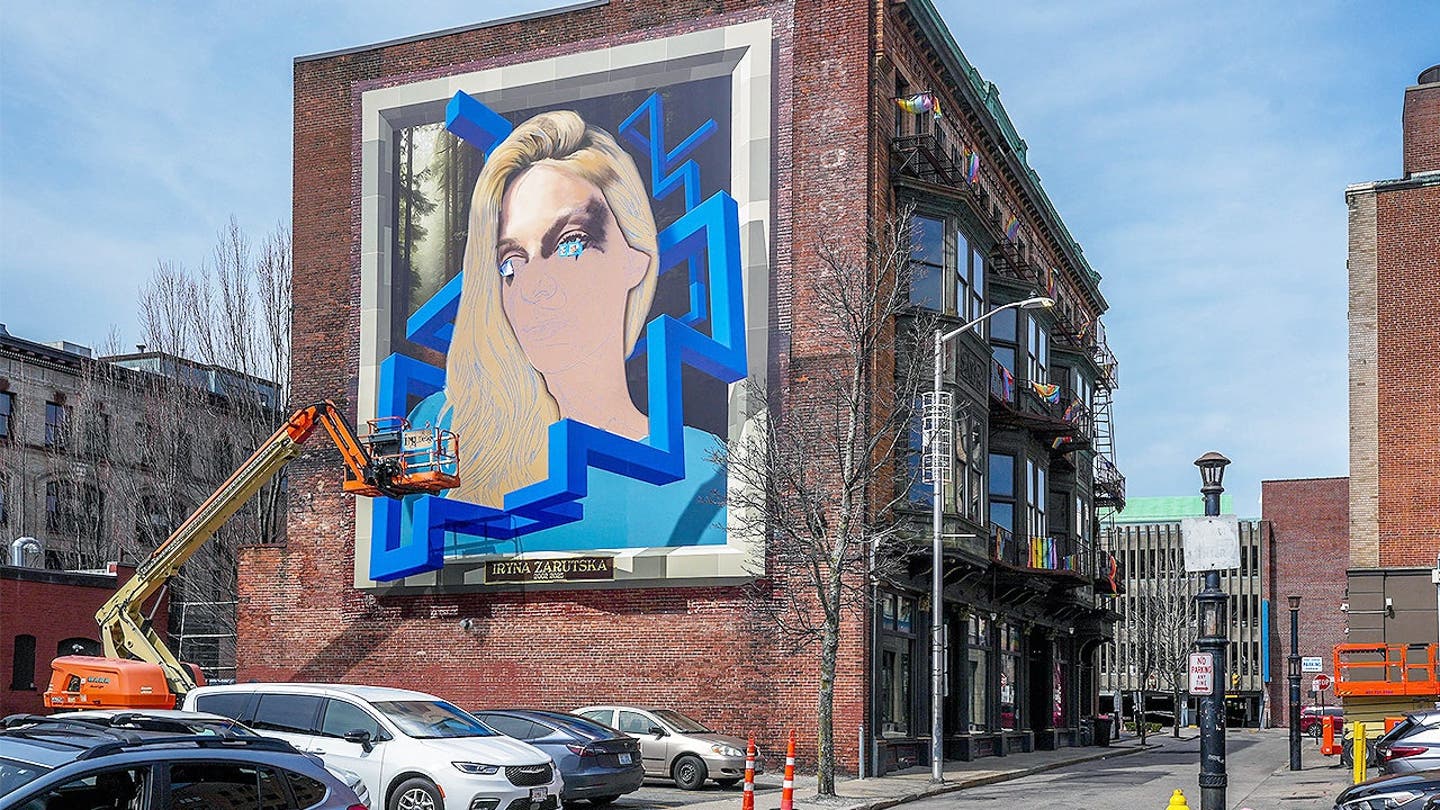 Blue city mural honoring murdered Ukrainian refugee Iryna Zarutska taken down after local outrage