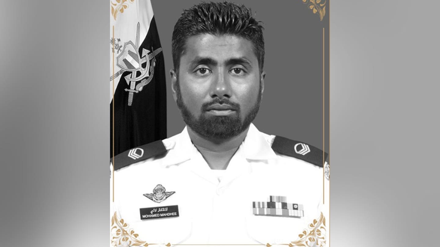 Penyelam militer Maladewa meninggal saat mencari empat penyelam Italia yang hilang di dalam sistem gua bawah air