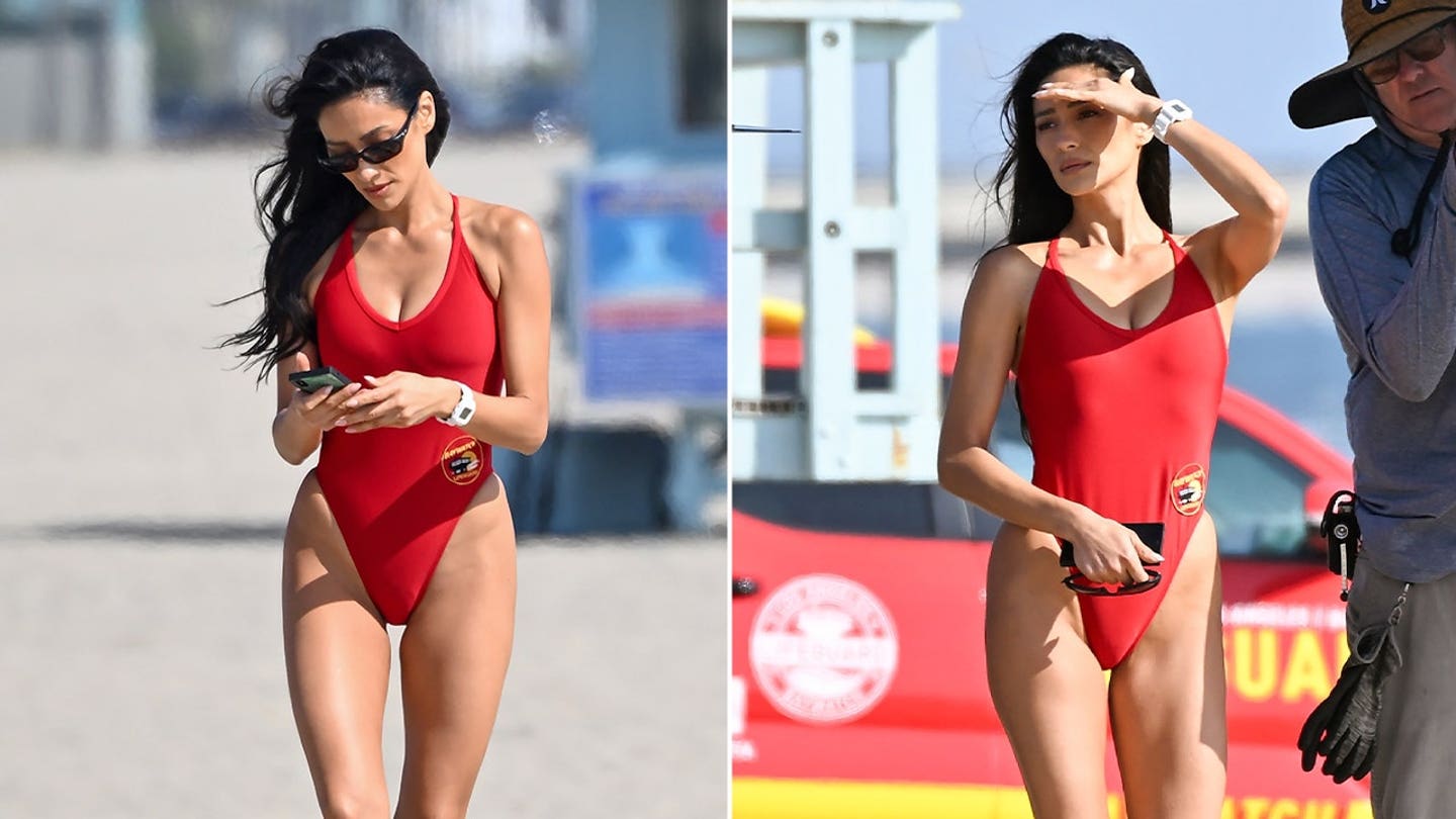 Estrellas de Baywatch Shay Mitchell y Jessica Belkin se visten con icónicos trajes de baño rojos en el reinicio de TV