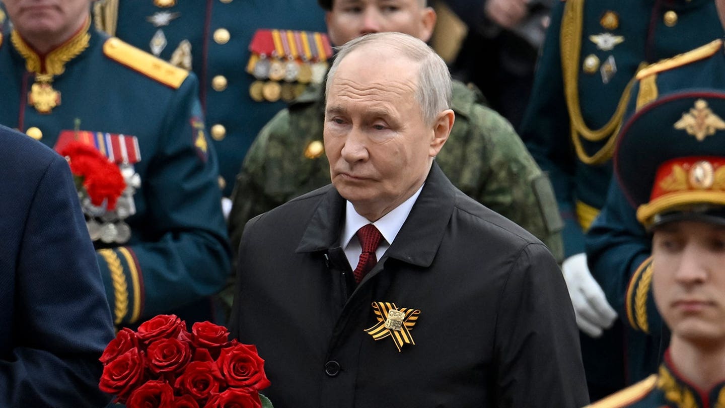 Putin dice que cree que la guerra con Ucrania está llegando a su fin a medida que comienza el alto el fuego de 3 días promovido por Trump.