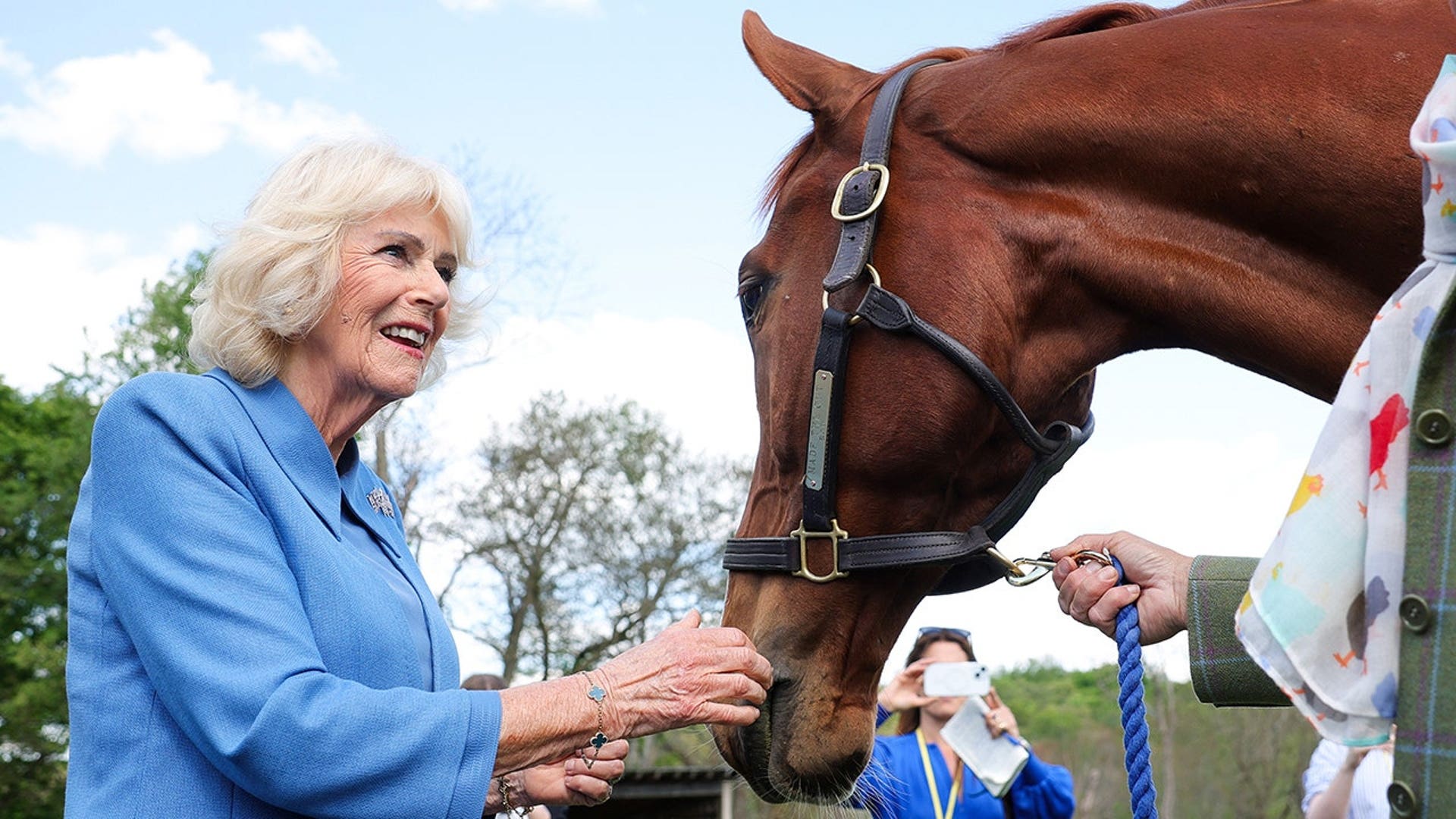 queen-camilla-horse.jpg