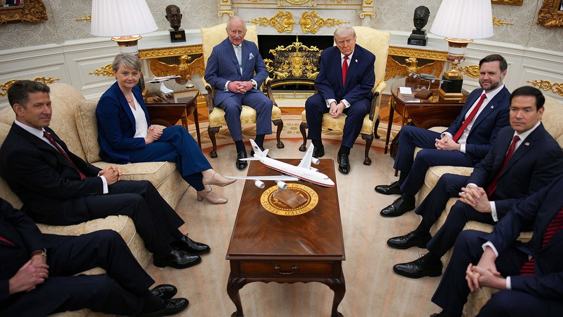 king-charles-donald-trump-oval-office.jpg