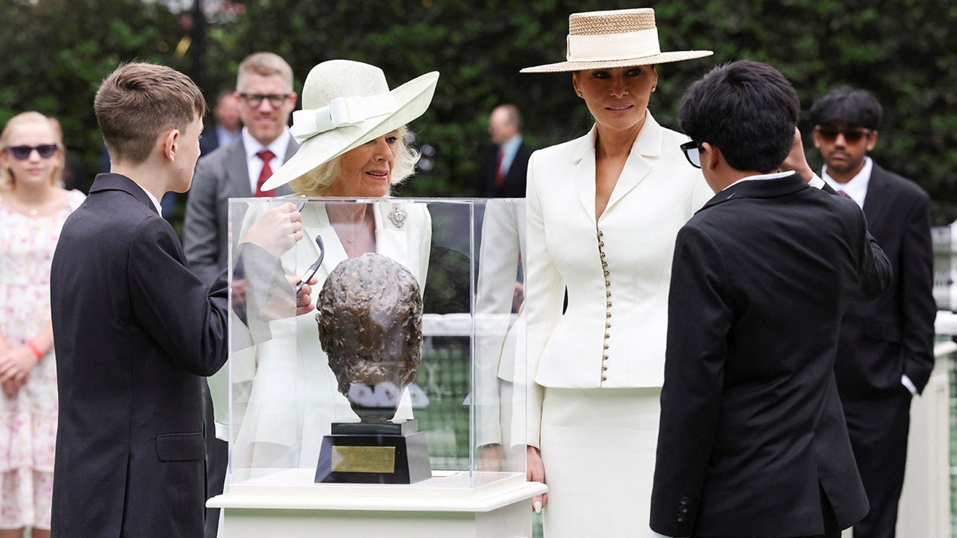 queen-camilla-melania-trump-event.jpg
