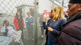 Blue state governor roasted as ‘arsonist’ putting out her own fire as she blames outside agitators at 'siege'