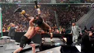 Brock derrota a Oba Femi en el épico segundo combate de su rivalidad en WWE in Italy