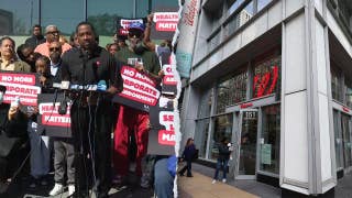 Chicago pol says Walgreens should be charged with 'first-degree corporate abandonment' over closure over theft