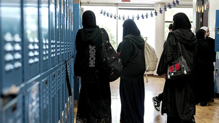 California school district sued over field trip to mosque where students allegedly donned Muslim garb