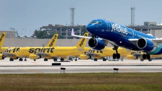 Top airline offers $99 rescue fares as thousands are left stranded by Spirit shutdown
