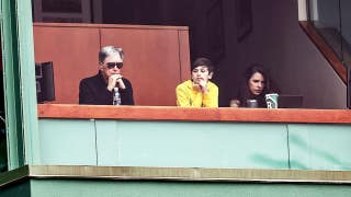 30,000 angry Red Sox fans send blunt message to owner during another embarrassing loss