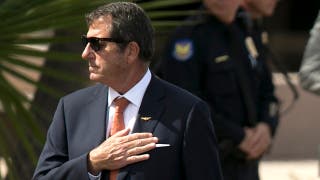 Doug , el hijo mayor de John , ha fallecido repentinamente a los 66 años