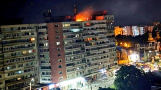 Un dron impacta contra un edificio de apartamentos en Rumanía, país miembro de la OTAN, mientras Rusia ataca a la vecina Ucrania