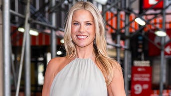 Ali Larter goes makeup-free in stunning selfie that has fans gushing over her - Fox News