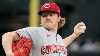 Reds ace Andrew Abbott proposes to TV anchor girlfriend on Cincinnati rooftop - Fox News