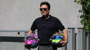 Jimmy Fallon chews on reporter's microphone in bizarre F1 Miami grid encounter - Fox News