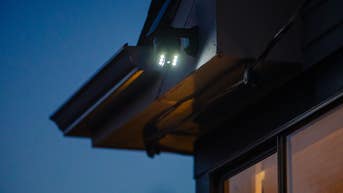 Florida man in only flip-flops and headlamp busted for damaging neighbor's floodlight - Fox News
