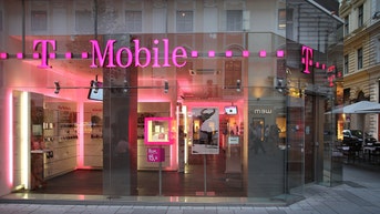 Save big on the iPhone 17 and Galaxy S26 with these T-Mobile deals - Fox News