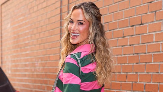 Jena Sims puts in work, sea lion launches itself into a canoe, and they don't build statues like they used to