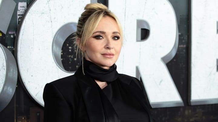 Hayden Panettiere says that criticism can be a struggle for child actors who are already at a vulnerable age
