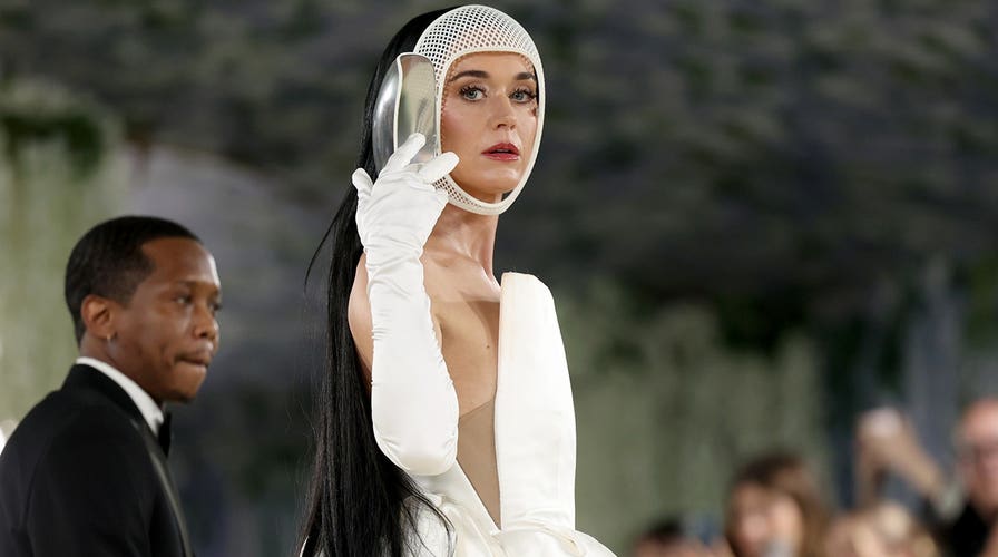 Katy Perry walks the red carpet at the 2024 iHeartRadio Music Awards