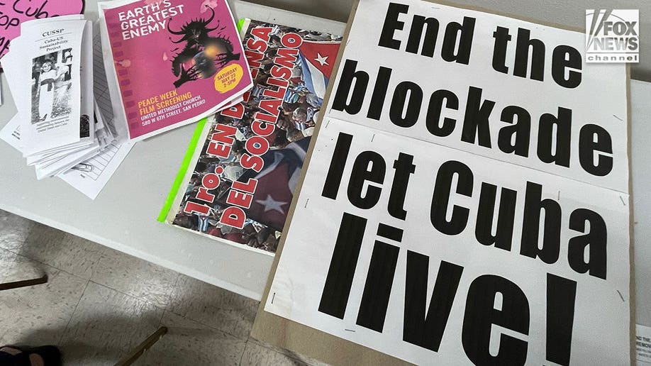 end-the-blockade-let-cuba-live-sign.jpg