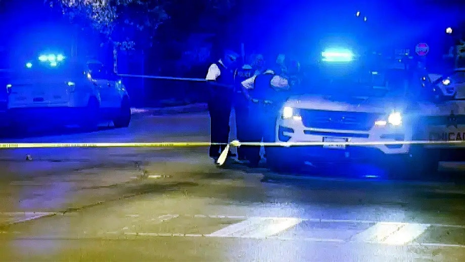 Chicago sees at least 25 shot over Memorial Day weekend as police cancel officers' days off