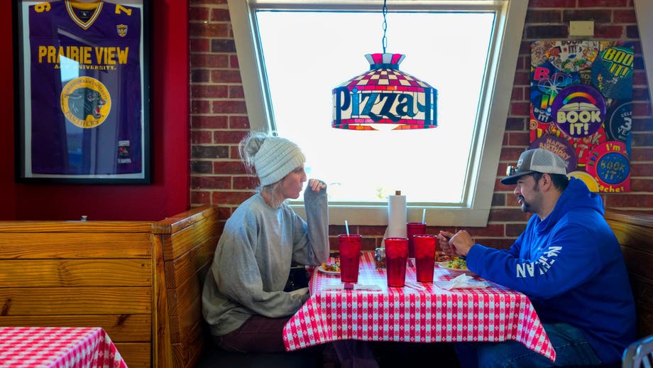 Pizza Hut brings back vintage vibes as franchisees embrace nostalgic makeovers