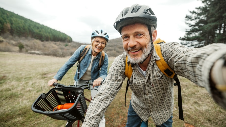 Longevity experts reveal ‘flicker method’ that could help you feel years younger
