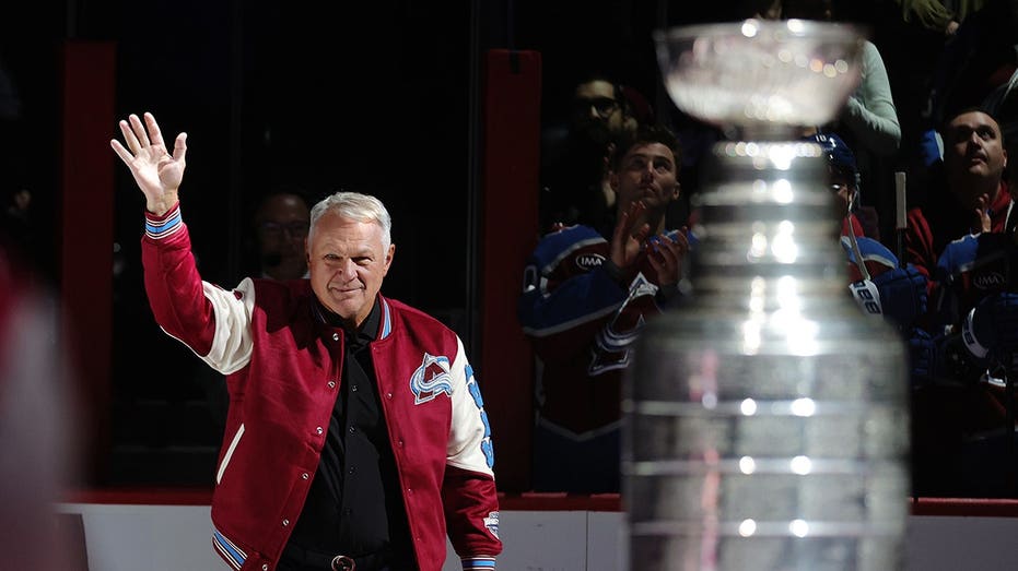 Claude Lemieux's family pays tribute to NHL champion who died days after Canadiens torch ceremony