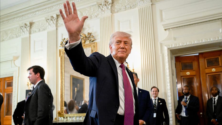 Trump warns college sports could be ‘lost forever’ as committee pushes changes, Congress urged to act