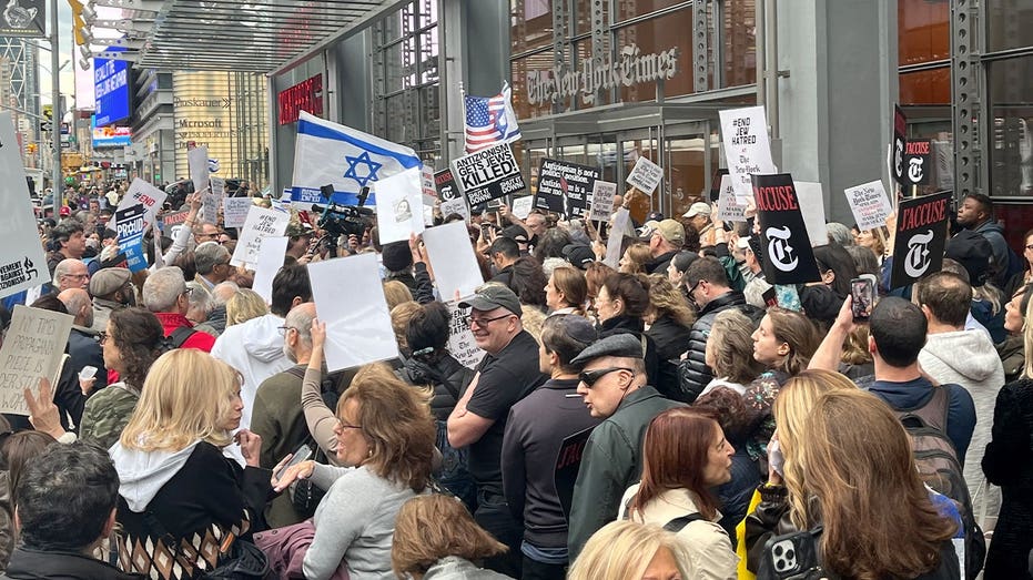 Protesters demand New York Times retract controversial 'dog rape' article, fire Nicholas Kristof