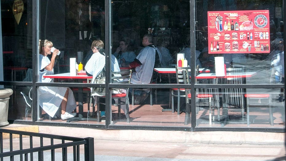 Iconic Las Vegas burger joint closes its doors, blames rising costs for city's decline