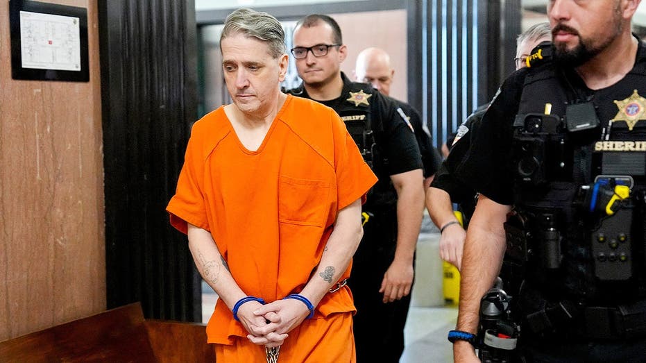 Death row inmate who ate 3 last meals granted bond after Supreme Court overturned his conviction