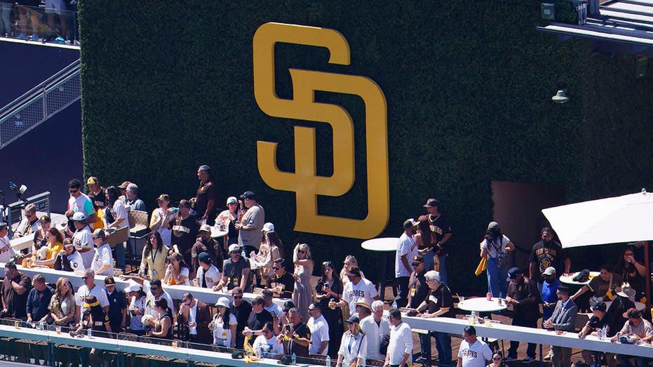 Padres strike deal to sell to investor group led by private equity billionaire, vows World Series championship