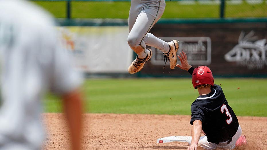 State championship high school baseball game ends in chaos as player does something rare, but beautiful