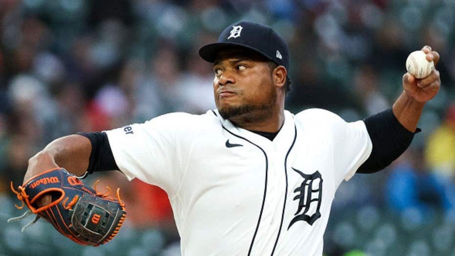 Framber Valdez gets what he deserves for punk move, suspended six games after drilling Boston's Trevor Story