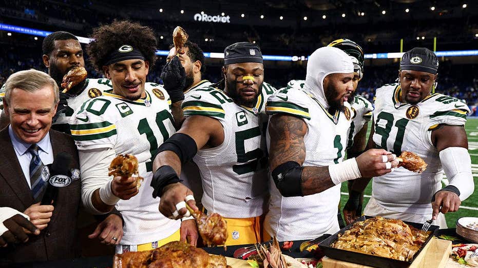 NFL's Thanksgiving holiday schedule that features five games is definitely no turkey