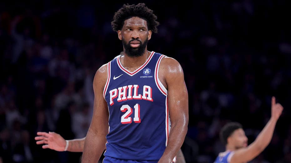 Tiki Barber tells Joel Embiid to ‘stop being a b-tch’ after complaining about Knicks physicality