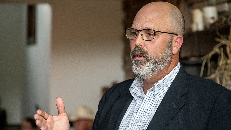 Dem House candidate faces authenticity questions after kitchen table ad omits $1.6M estate