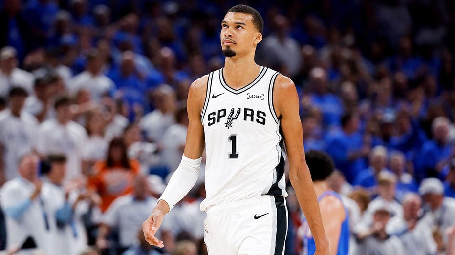 Spurs expected to get favorable whistle in Game 3 after Thunder flopping complaints dominated Game 2