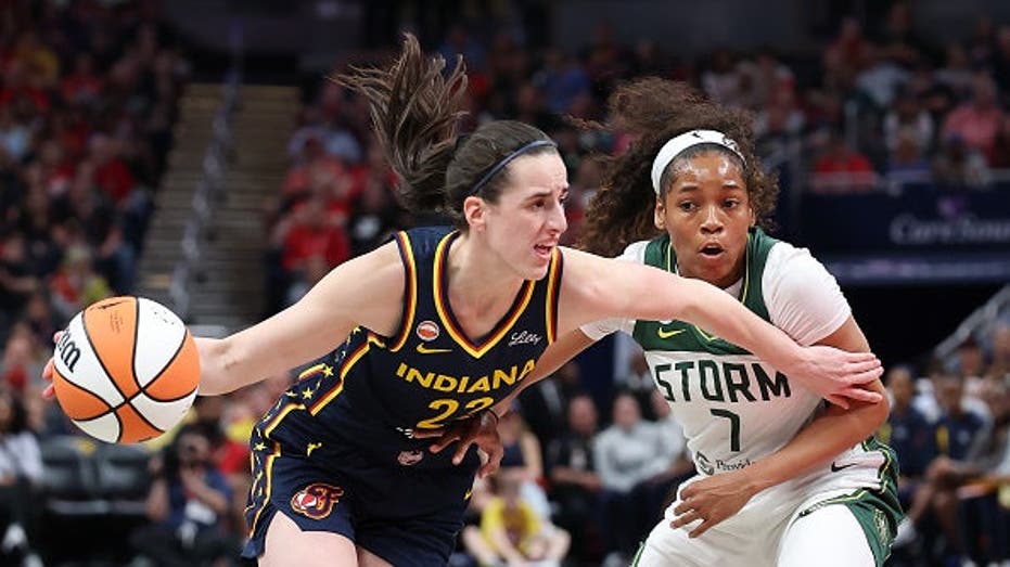 Caitlin Clark drops 21 points and 10 assists after WNBA used Raven Johnson in Fever promo graphics