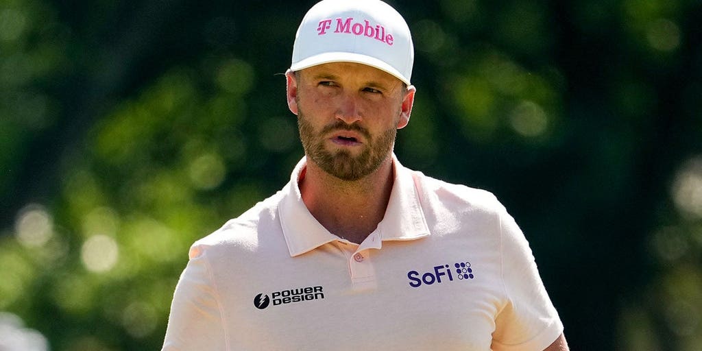 Wyndham Clark trolls Canadian Open crowd with Team USA Jack Hughes jersey,  gets showered with boos