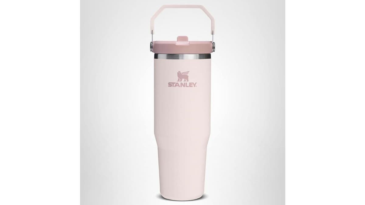 Carry this bottle anywhere with ease.