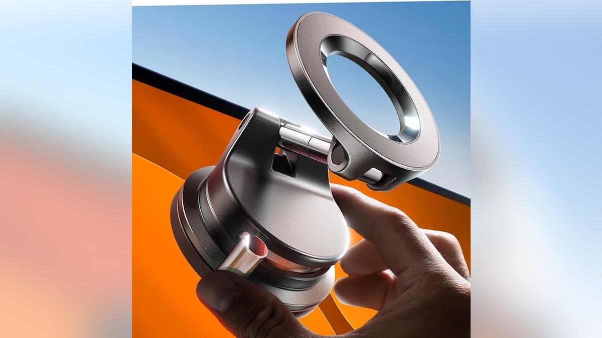 Lock your phone in place as you drive to your destination. 